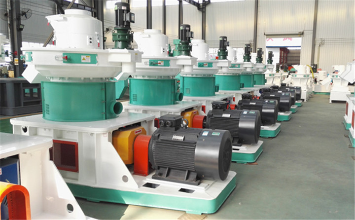 木屑顆粒機生產(chǎn)廠家車間圖 木屑顆粒機生產(chǎn)廠家車間圖