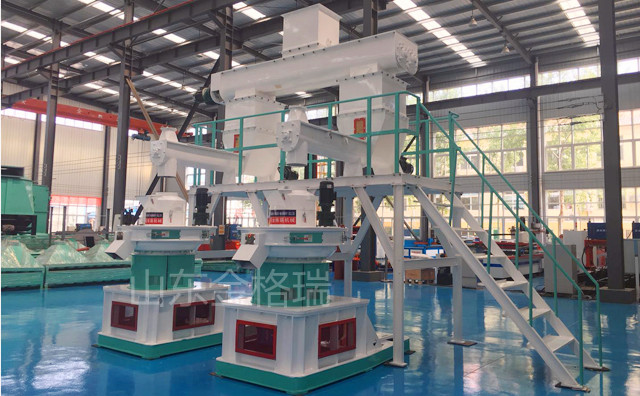 把廢棄樹枝樹葉當(dāng)成寶的木屑顆粒機(jī) 把廢棄樹枝樹葉當(dāng)成寶的木屑顆粒機(jī)